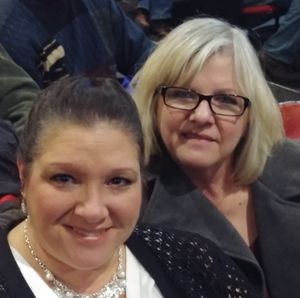 Meet your Posher, Elaine